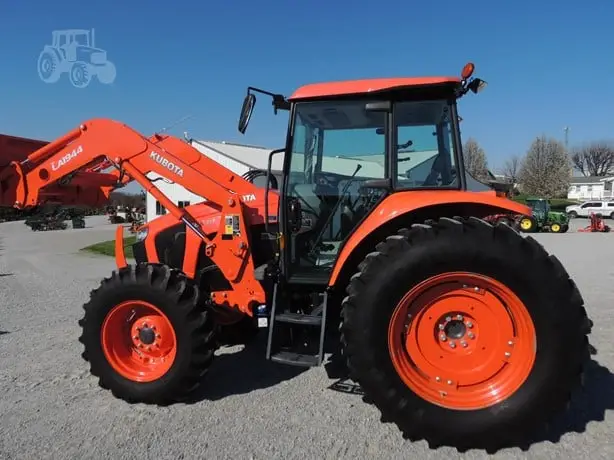2019 KUBOTA M6S-111SHDC2 photo 3