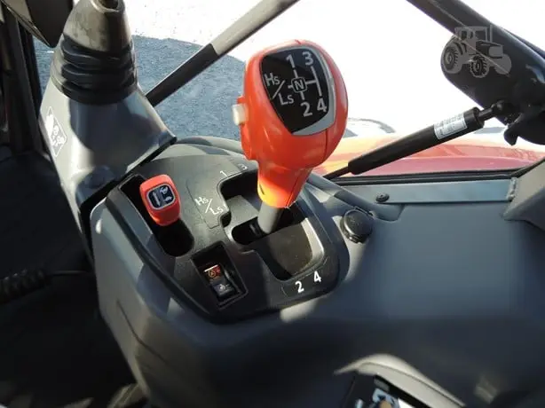 2019 KUBOTA M6S-111SHDC2 photo 27