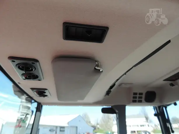 2019 KUBOTA M6S-111SHDC2 photo 26