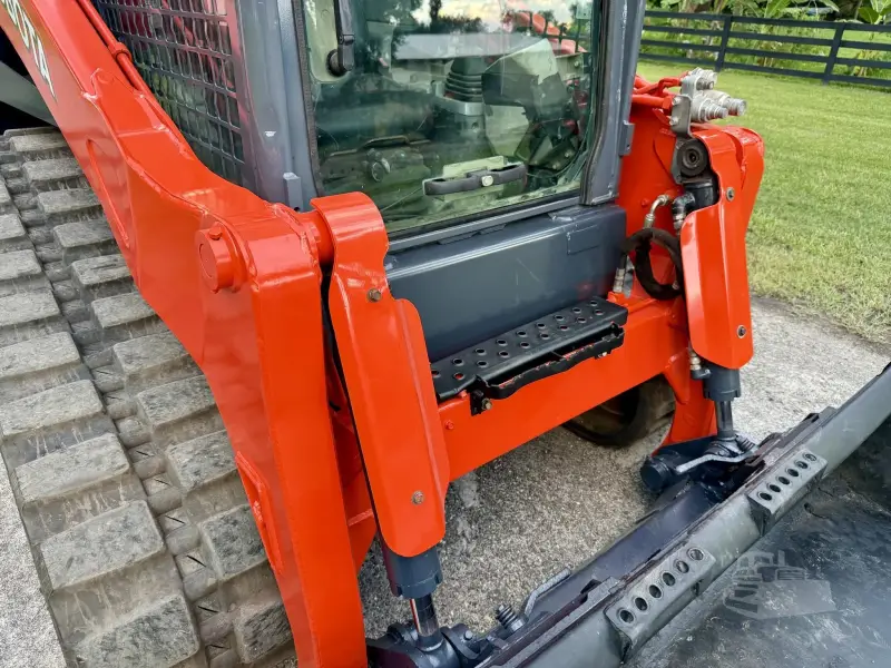 2019 KUBOTA SVL95-2S photo 18