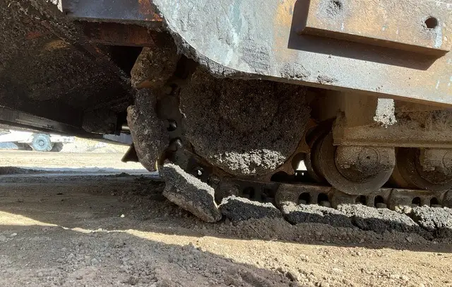 2019 LeeBoy 8520 Track Asphalt Paver photo 38