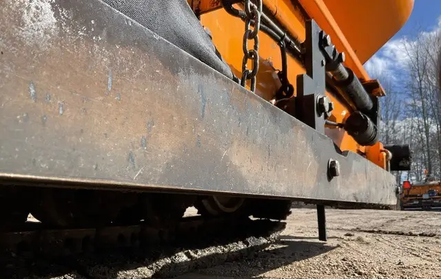 2019 LeeBoy 8520 Track Asphalt Paver photo 31