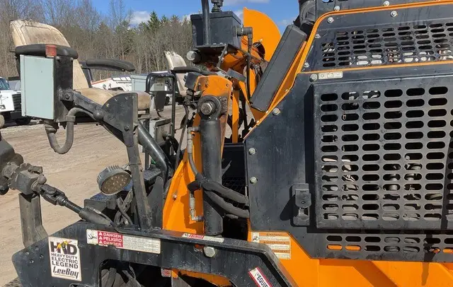 2019 LeeBoy 8520 Track Asphalt Paver photo 9