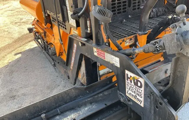 2019 LeeBoy 8520 Track Asphalt Paver photo 61
