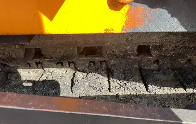 2019 LeeBoy 8520 Track Asphalt Paver photo 8
