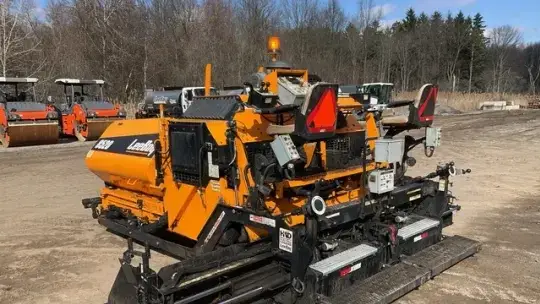 2019 LeeBoy 8520 Track Asphalt Paver photo 27