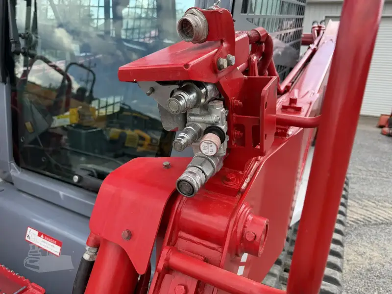 2020 Takeuchi TL12V2 photo 16