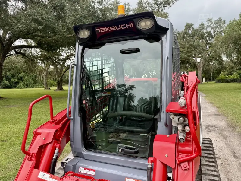2021 TAKEUCHI TL12V2 photo 32