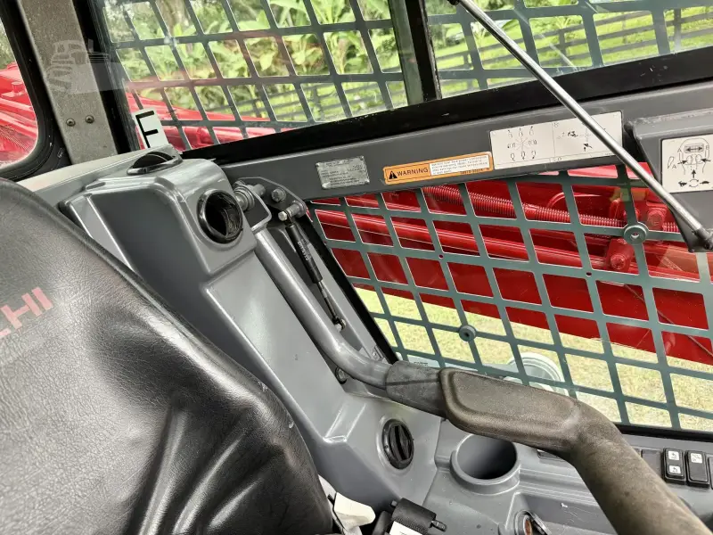 2021 TAKEUCHI TL12V2 photo 40