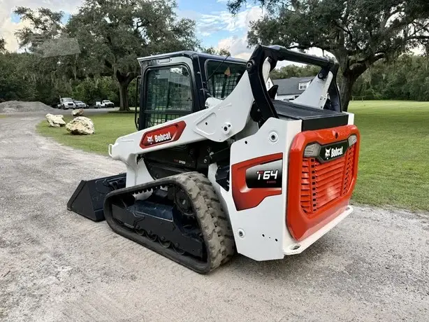 2023 BOBCAT T64 photo 3