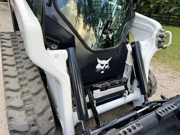 2023 BOBCAT T64 photo 24
