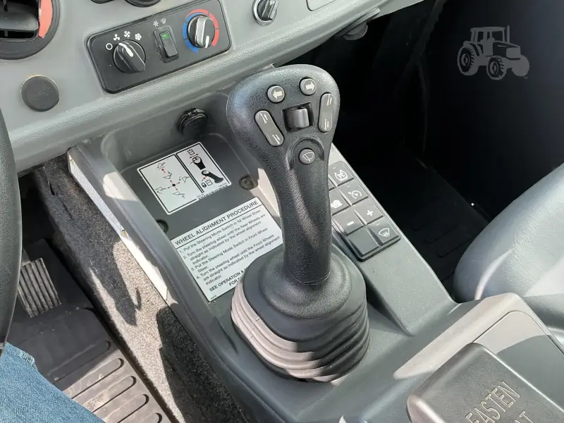 2023 BOBCAT TOOLCAT UW56 photo 30