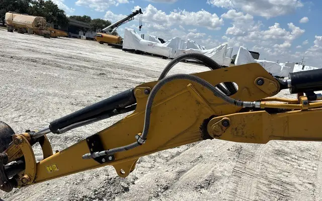 2023 Cat 303.5 CR photo 21