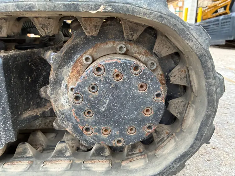 2023 Caterpillar 300.9D photo 2