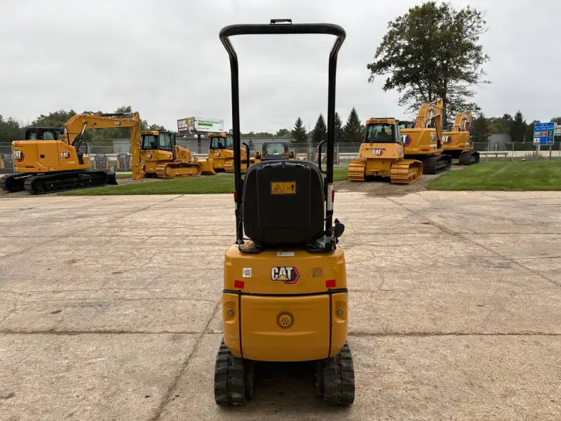 2023 Caterpillar 300.9D photo 11