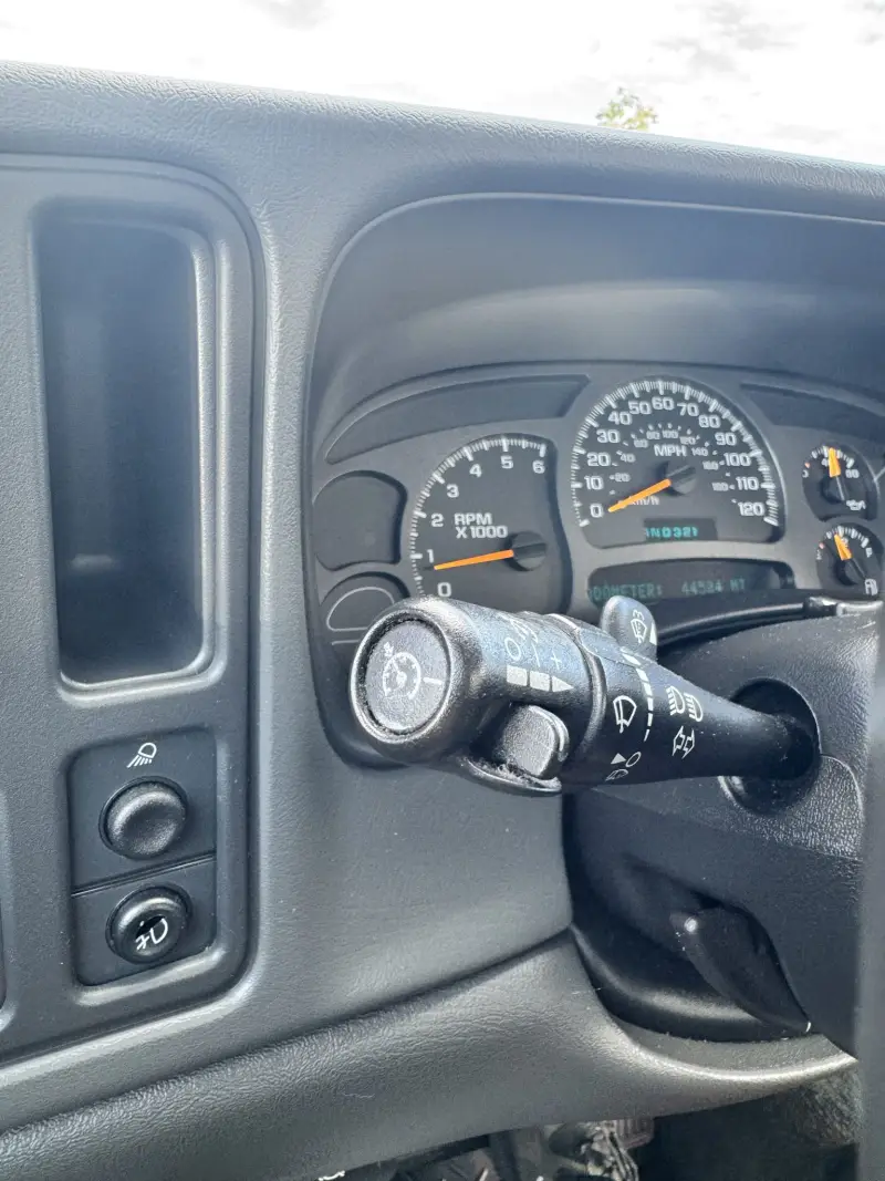 2004 Chevrolet Silverado 1500 Z71 4×4 photo 98