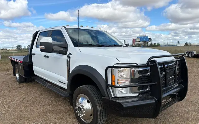 2023 Ford F-550 XL 4x4 photo 4