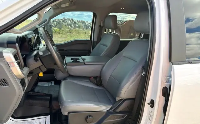 2023 Ford F-550 XL 4x4 photo 16