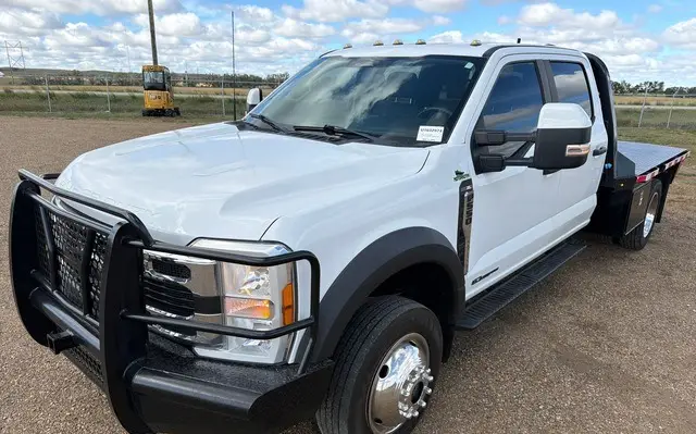 2023 Ford F-550 XL 4x4 photo 5