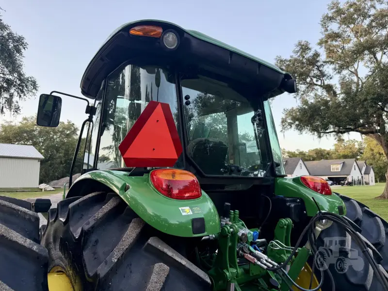 2025 JOHN DEERE 6105E photo 35