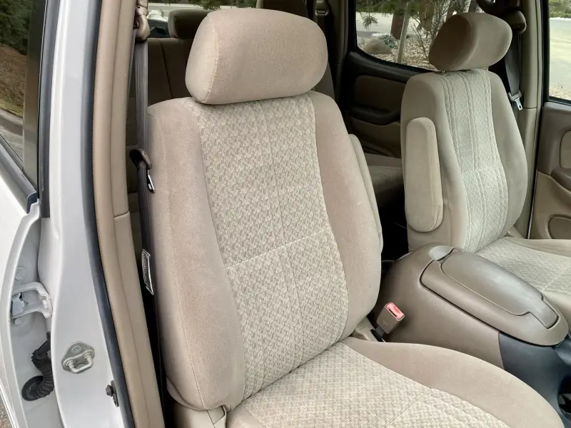 2004 Toyota Tundra SR5 Double Cab V8 4×4 photo 40