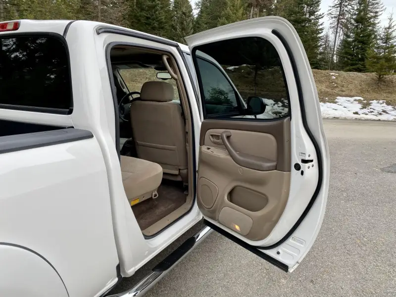 2004 Toyota Tundra SR5 Double Cab V8 4×4 photo 96