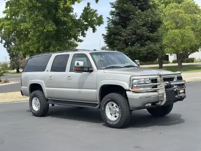 2005 Chevrolet Suburban 2500 LT 4×4