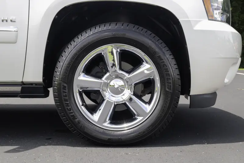 2012 Chevrolet Avalanche LTZ 4×4 photo 24