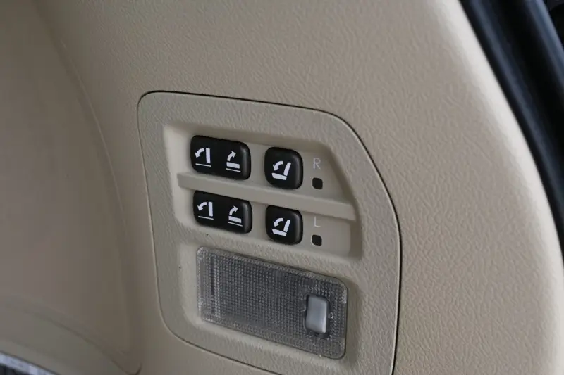 2013 Lexus LX570 photo 214