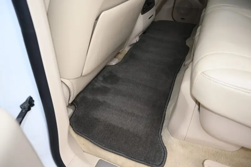 2013 Lexus LX570 photo 182