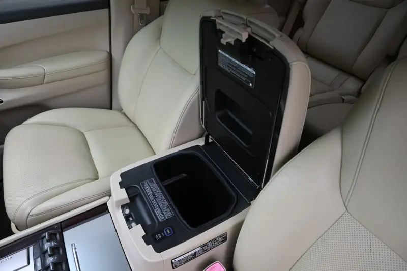 2013 Lexus LX570 photo 172