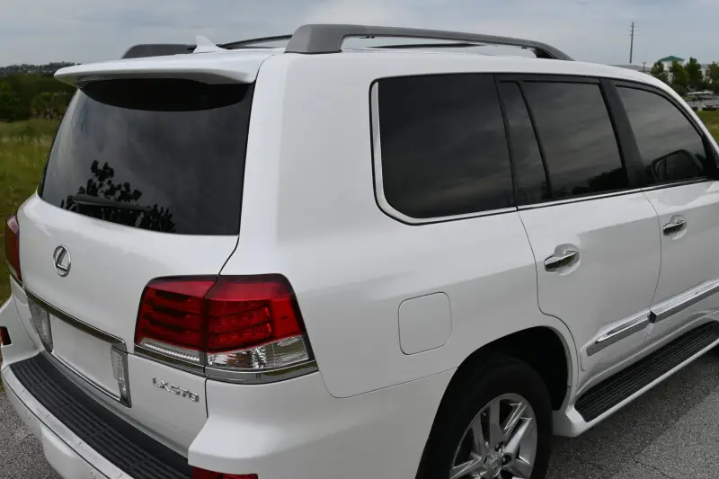2013 Lexus LX570 photo 83