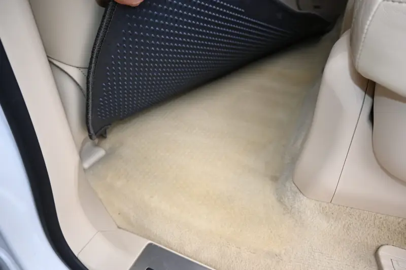 2013 Lexus LX570 photo 189
