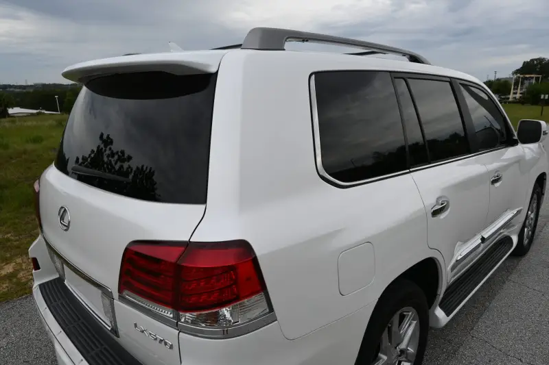 2013 Lexus LX570 photo 102
