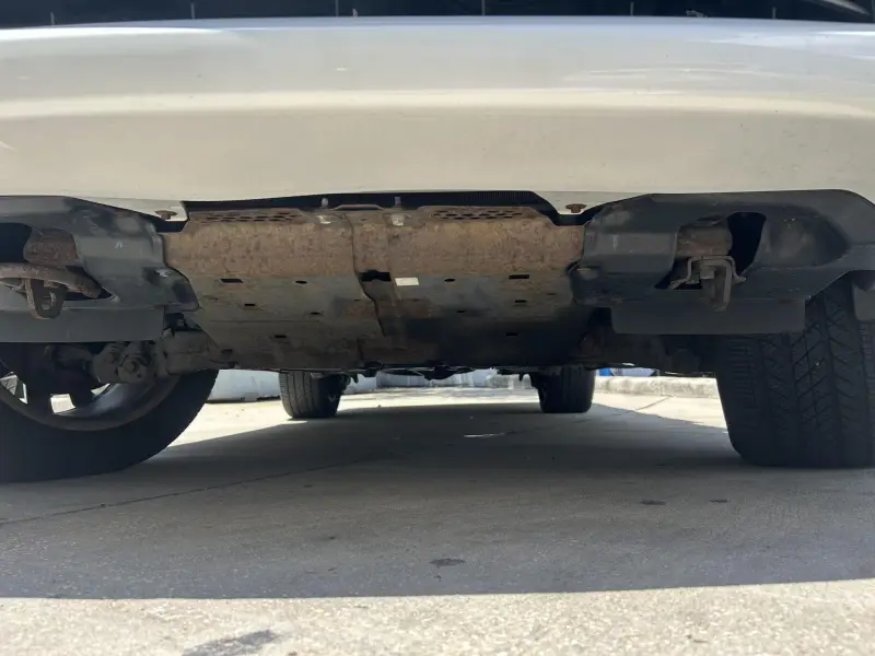 2013 Lexus LX570 photo 4