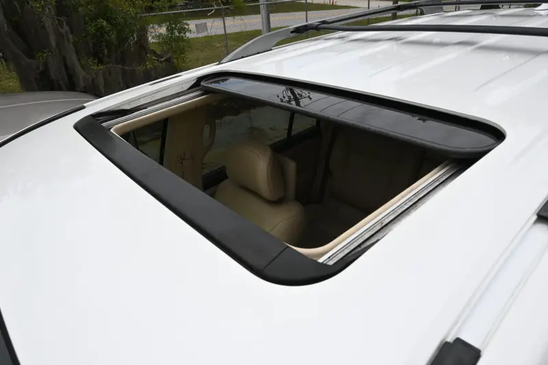 2013 Lexus LX570 photo 167