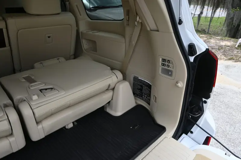 2013 Lexus LX570 photo 217