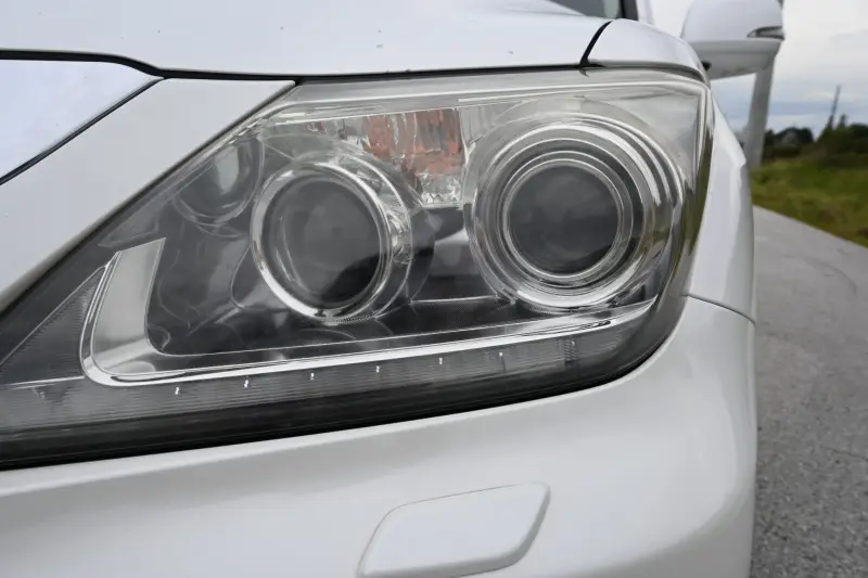 2013 Lexus LX570 photo 30