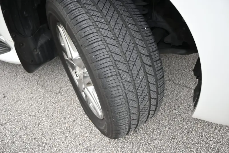 2013 Lexus LX570 photo 58