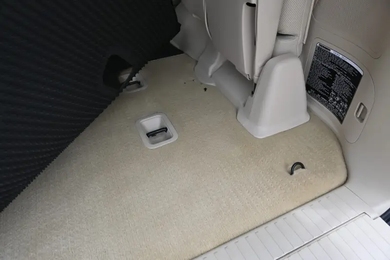 2013 Lexus LX570 photo 238
