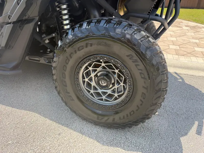 2024 Can-Am Maverick X3 X RS TURBO RR photo 17