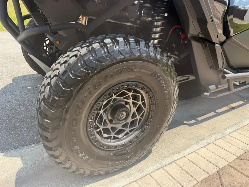 2024 Can-Am Maverick X3 X RS TURBO RR photo 15