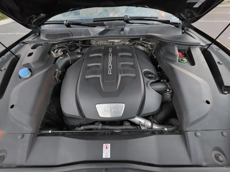 2015 Porsche Cayenne Diesel photo 91