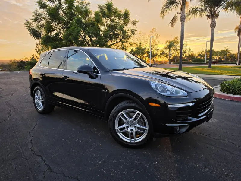 2015 Porsche Cayenne Diesel photo 1