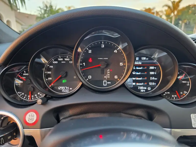 2015 Porsche Cayenne Diesel photo 39