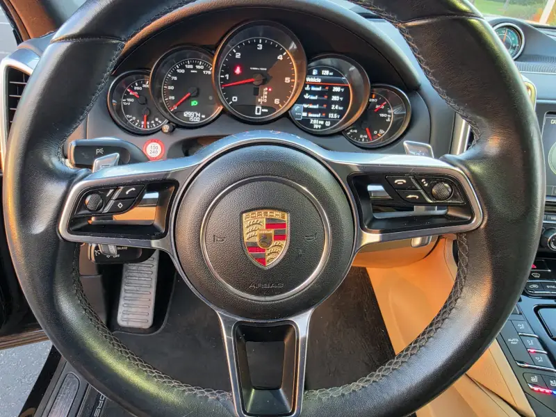 2015 Porsche Cayenne Diesel photo 43