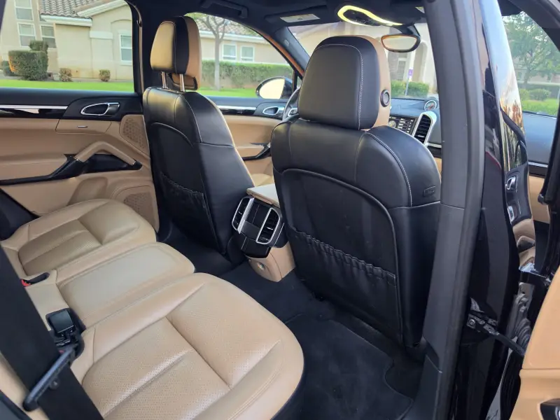 2015 Porsche Cayenne Diesel photo 52