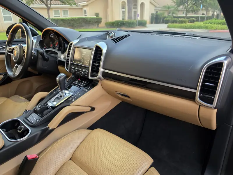 2015 Porsche Cayenne Diesel photo 58