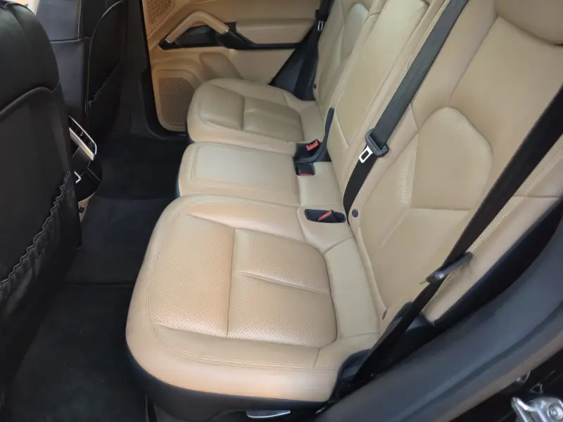 2015 Porsche Cayenne Diesel photo 47