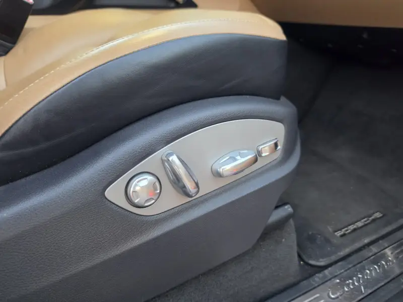 2015 Porsche Cayenne Diesel photo 59